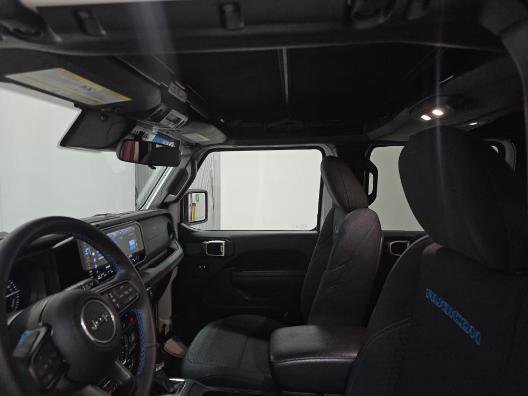 Used 2024 Jeep Wrangler Unlimited Rubicon 4xe image 15