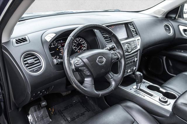 Used 2019 Nissan Pathfinder SL w/ SL Premium Package AWD/4WD image 10