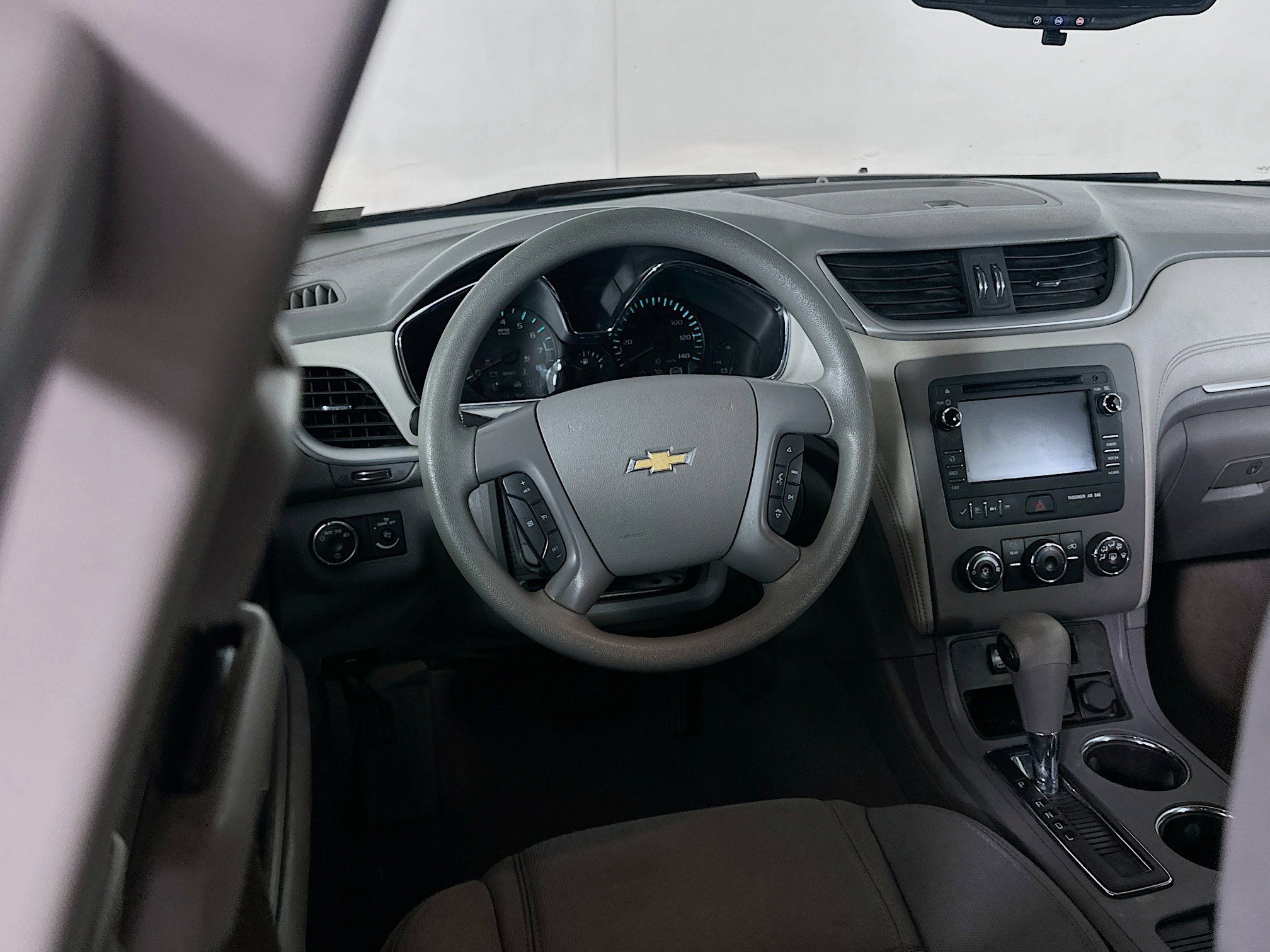 Used 2015 Chevrolet Traverse LS image 17
