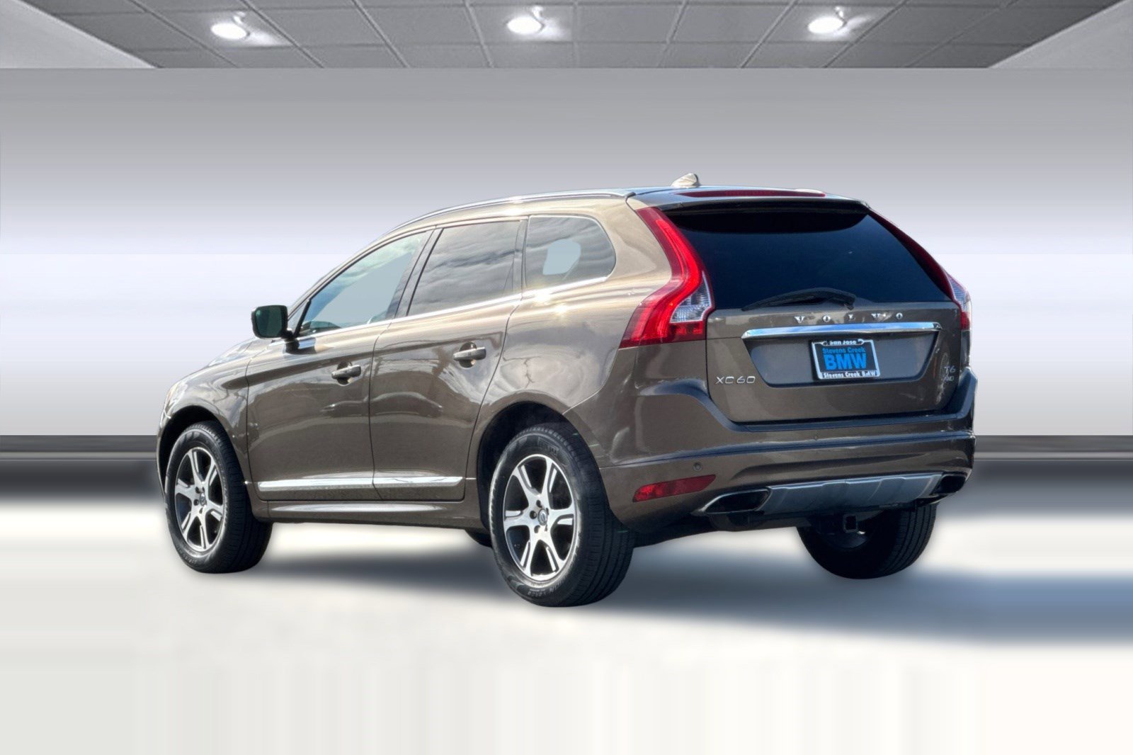 Used 2015 Volvo XC60 T6 Platinum AWD/4WD image 3