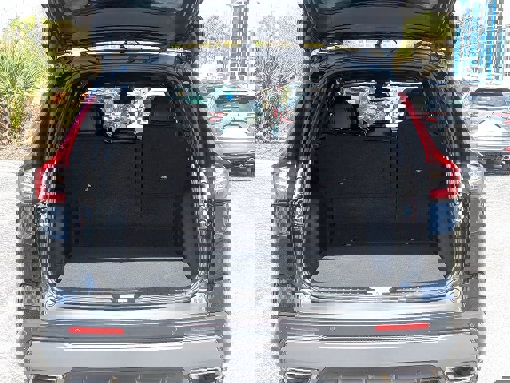 Used 2025 Honda CR-V Sport Touring image 8