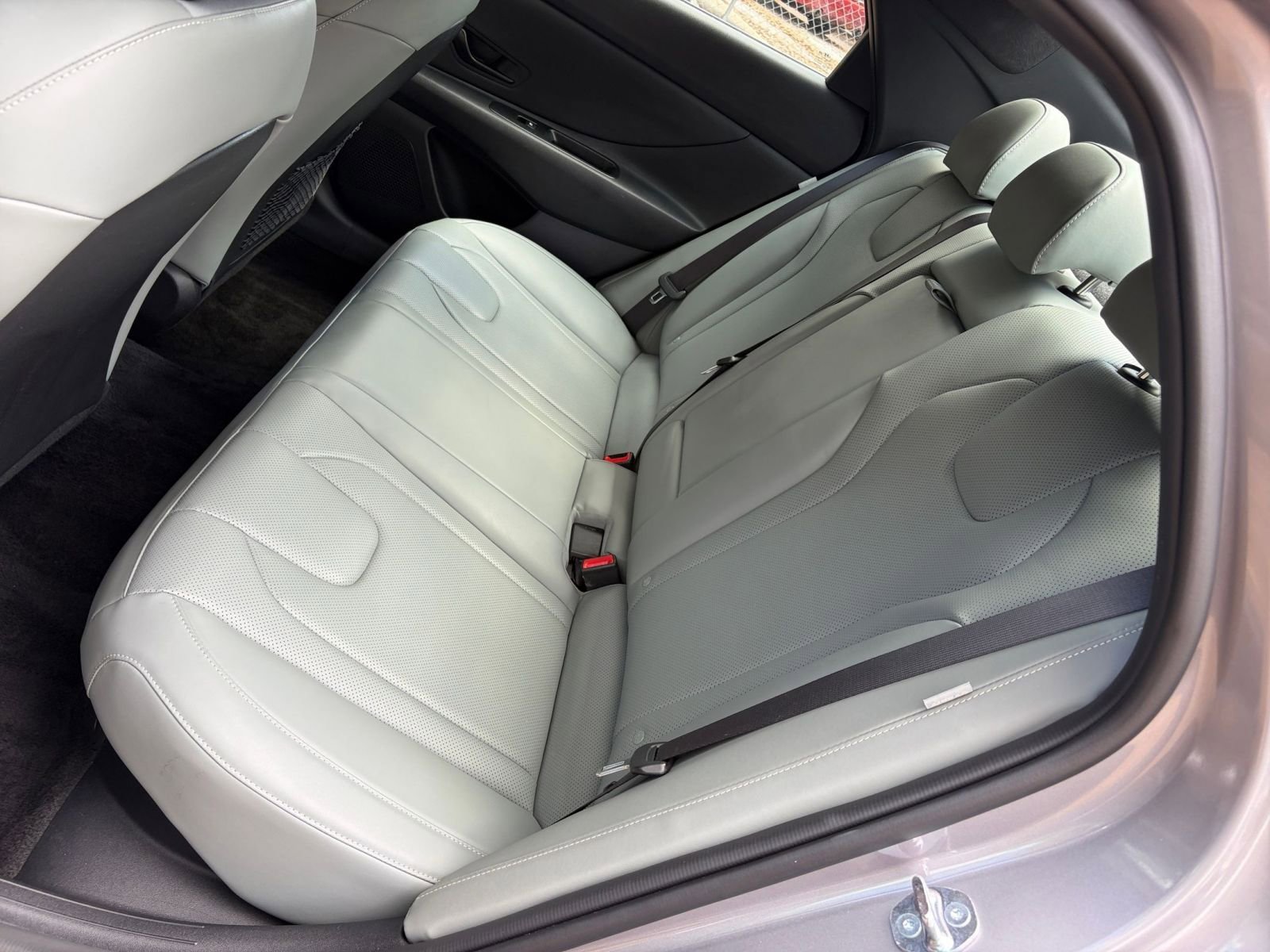Used 2025 Hyundai Elantra Limited FWD image 27