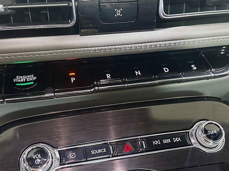 Used 2023 Lincoln Nautilus Reserve w/ Equipment Group 201A image 19