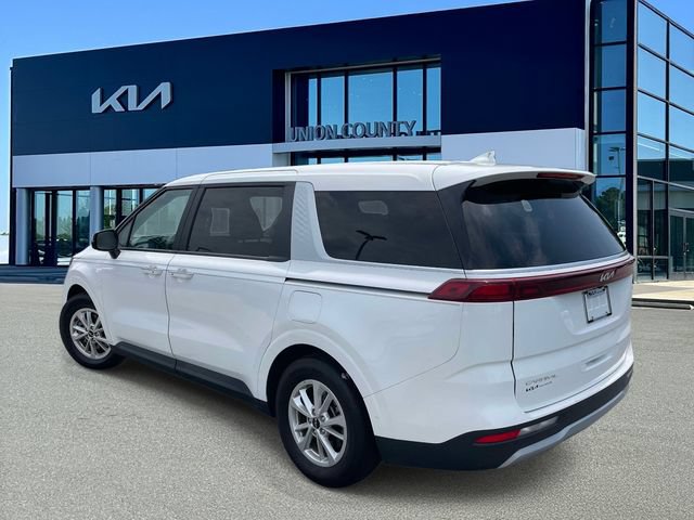 Certified 2024 Kia Carnival LX FWD image 4