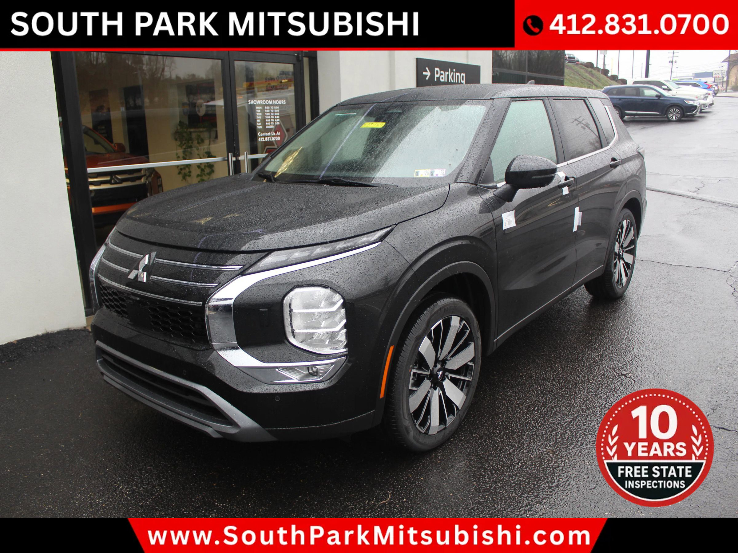 New 2025 Mitsubishi Outlander SE image 3