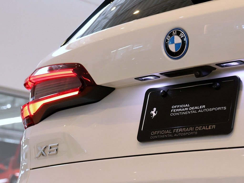 Used 2023 BMW X5 xDrive45e w/ Executive Package image 41