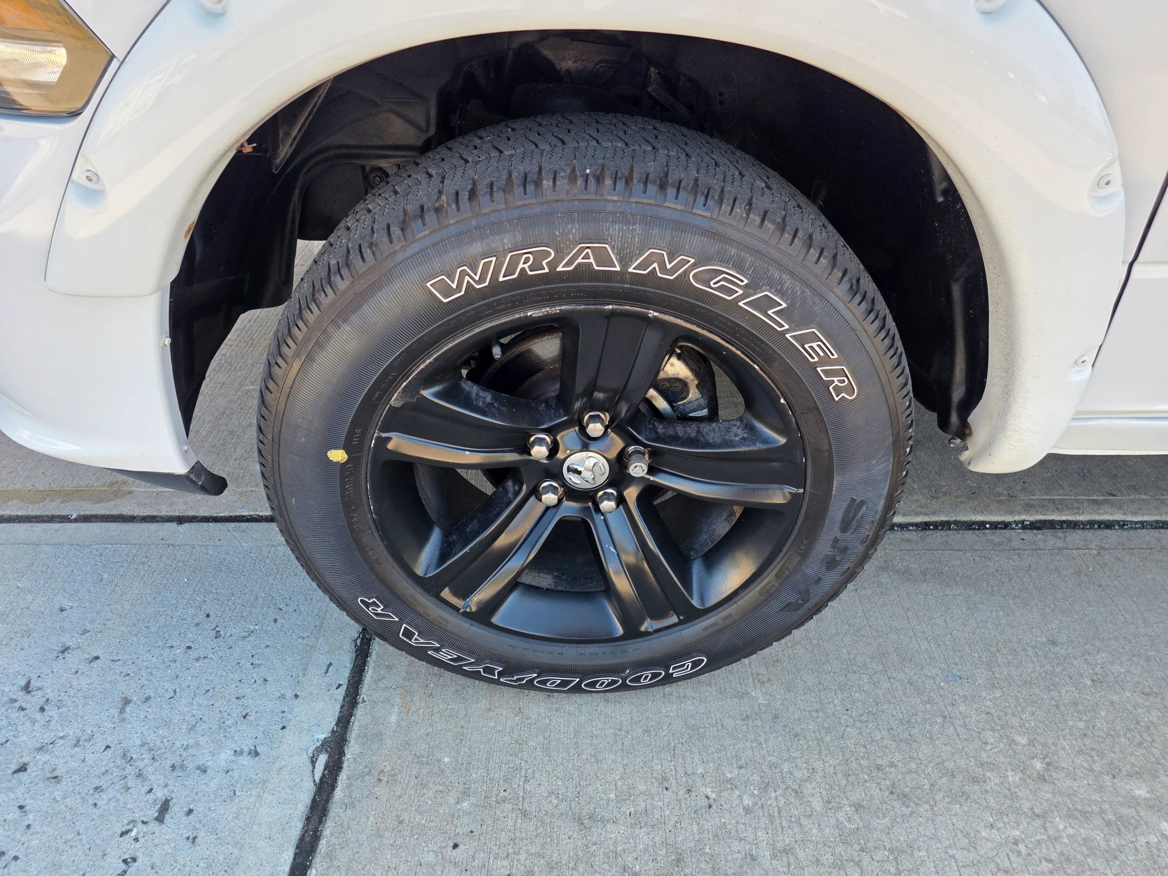 Used 2014 RAM 1500 Sport w/ Sport Premium Group AWD/4WD image 27