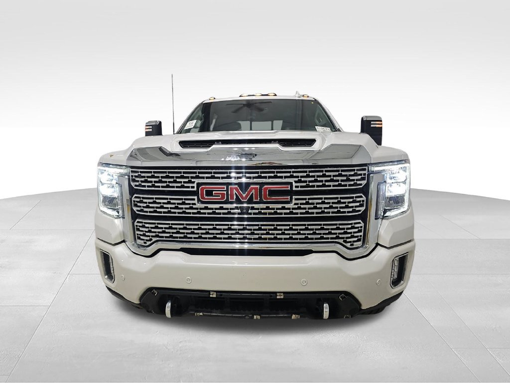 Used 2022 GMC Sierra 2500 Denali w/ Denali Ultimate Package AWD/4WD image 3