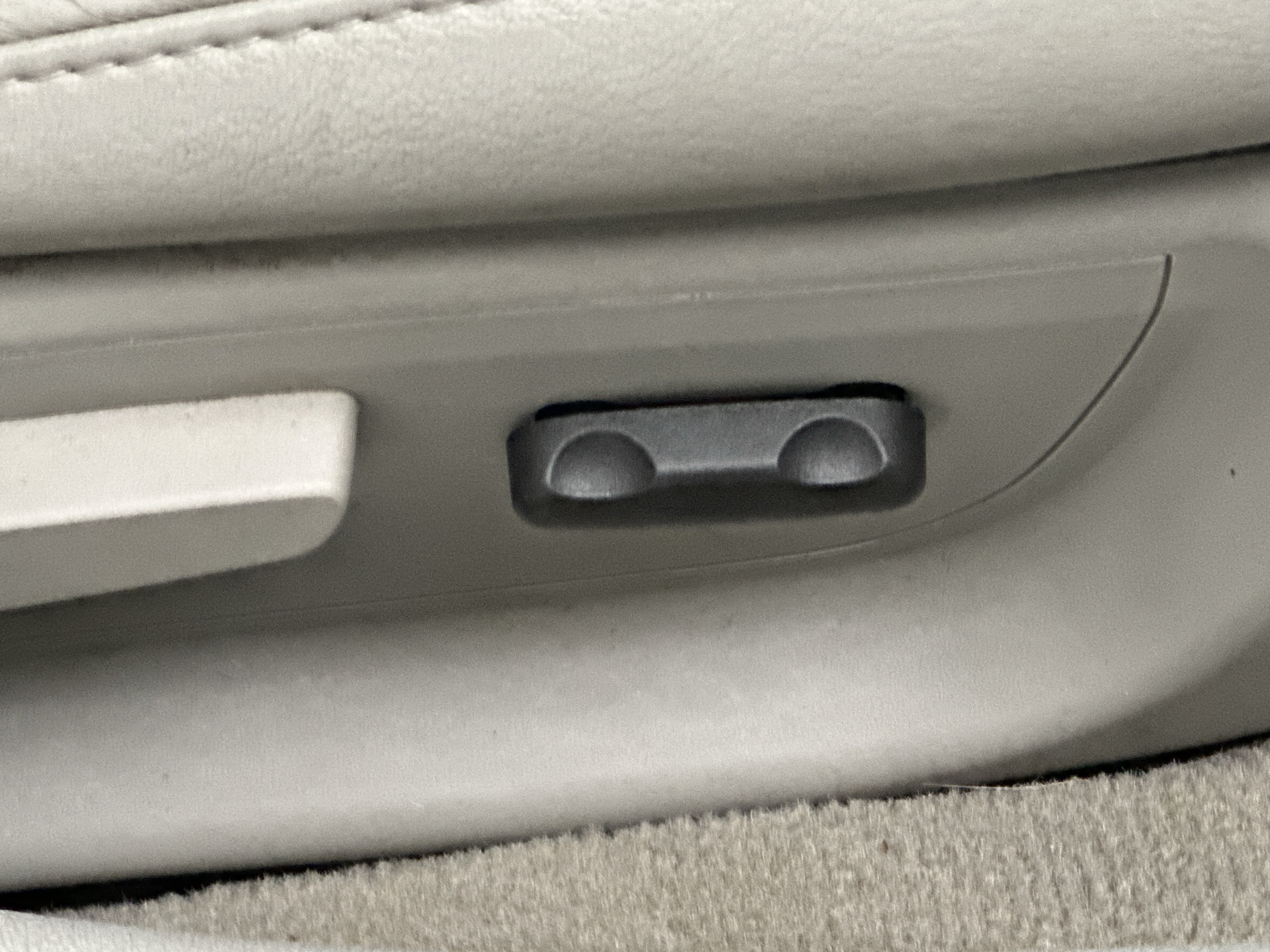 Used 2008 Chevrolet Impala LTZ FWD image 21