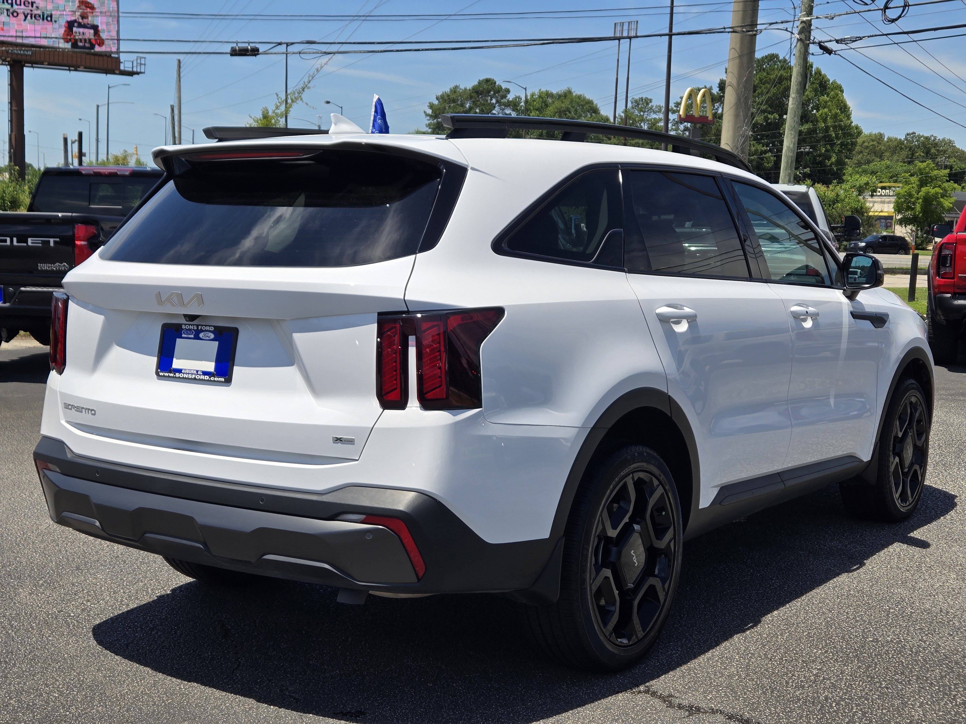 Used 2024 Kia Sorento X-Line EX AWD/4WD image 8