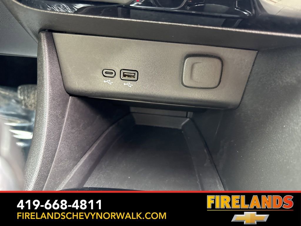 Certified 2024 Buick Encore GX Avenir w/ Avenir Convenience Package image 19