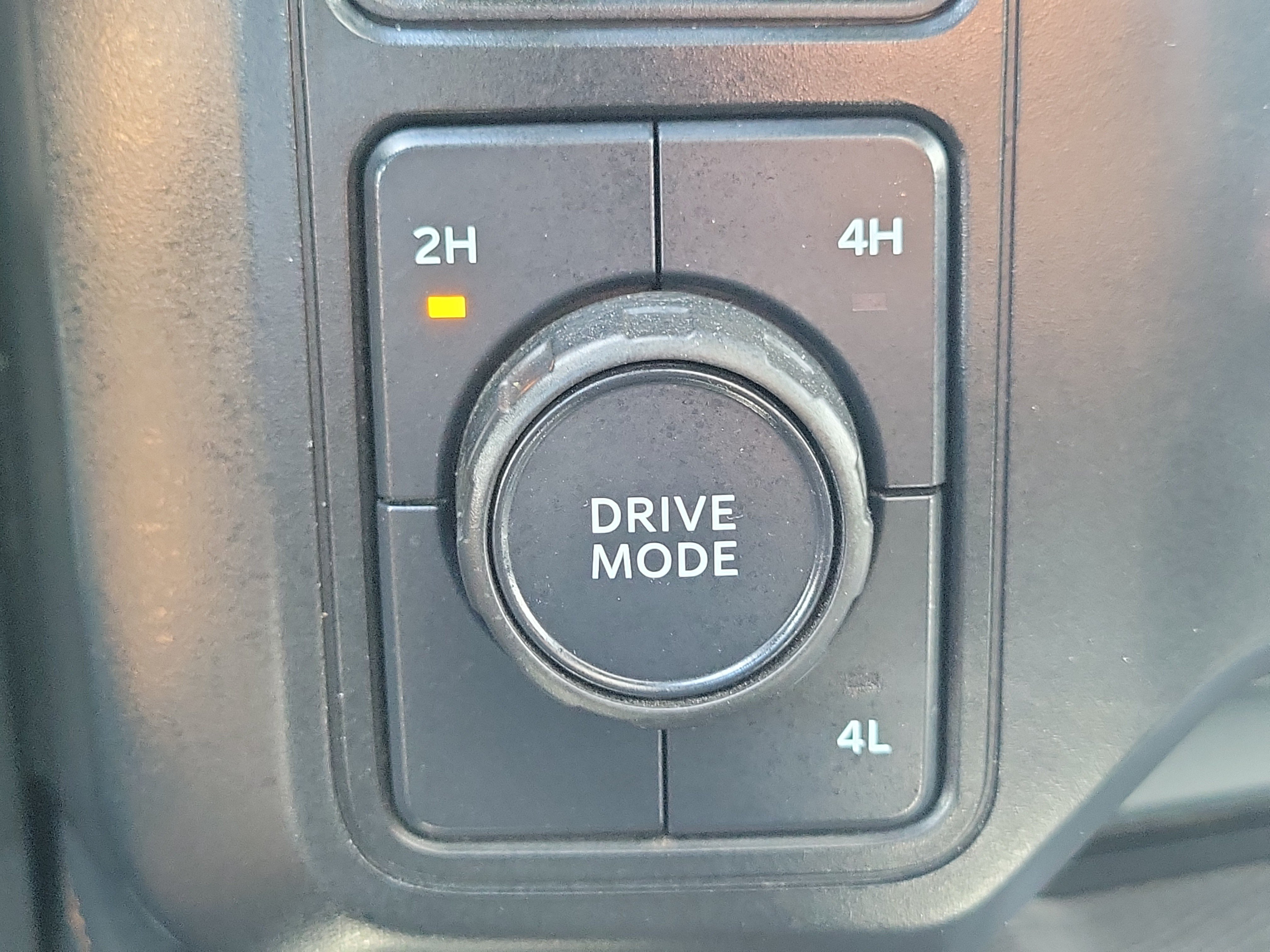 Used 2024 Ford F350 Platinum AWD/4WD image 30