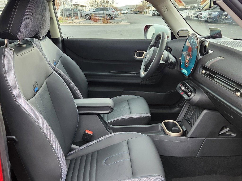 Used 2025 MINI Cooper S image 30