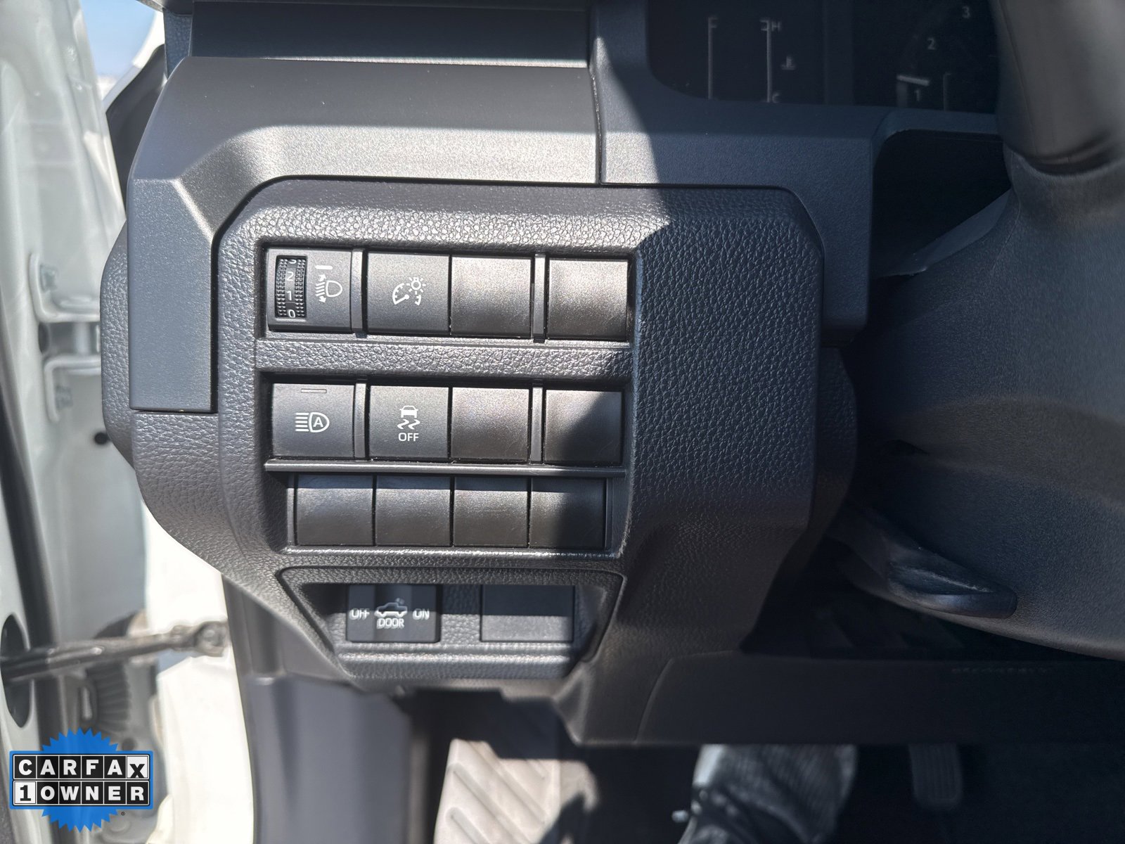 Used 2024 Toyota Tacoma SR image 10