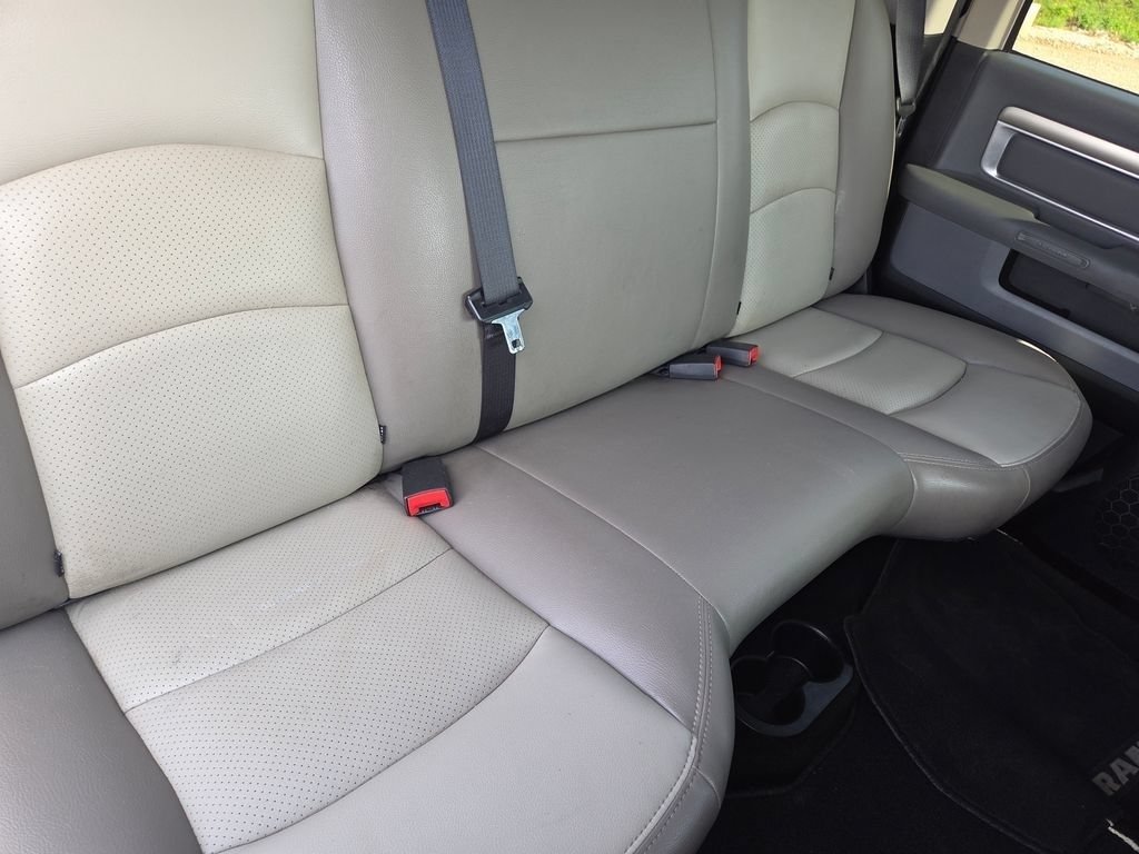 Used 2016 RAM 2500 SLT w/ Luxury Group AWD/4WD image 36