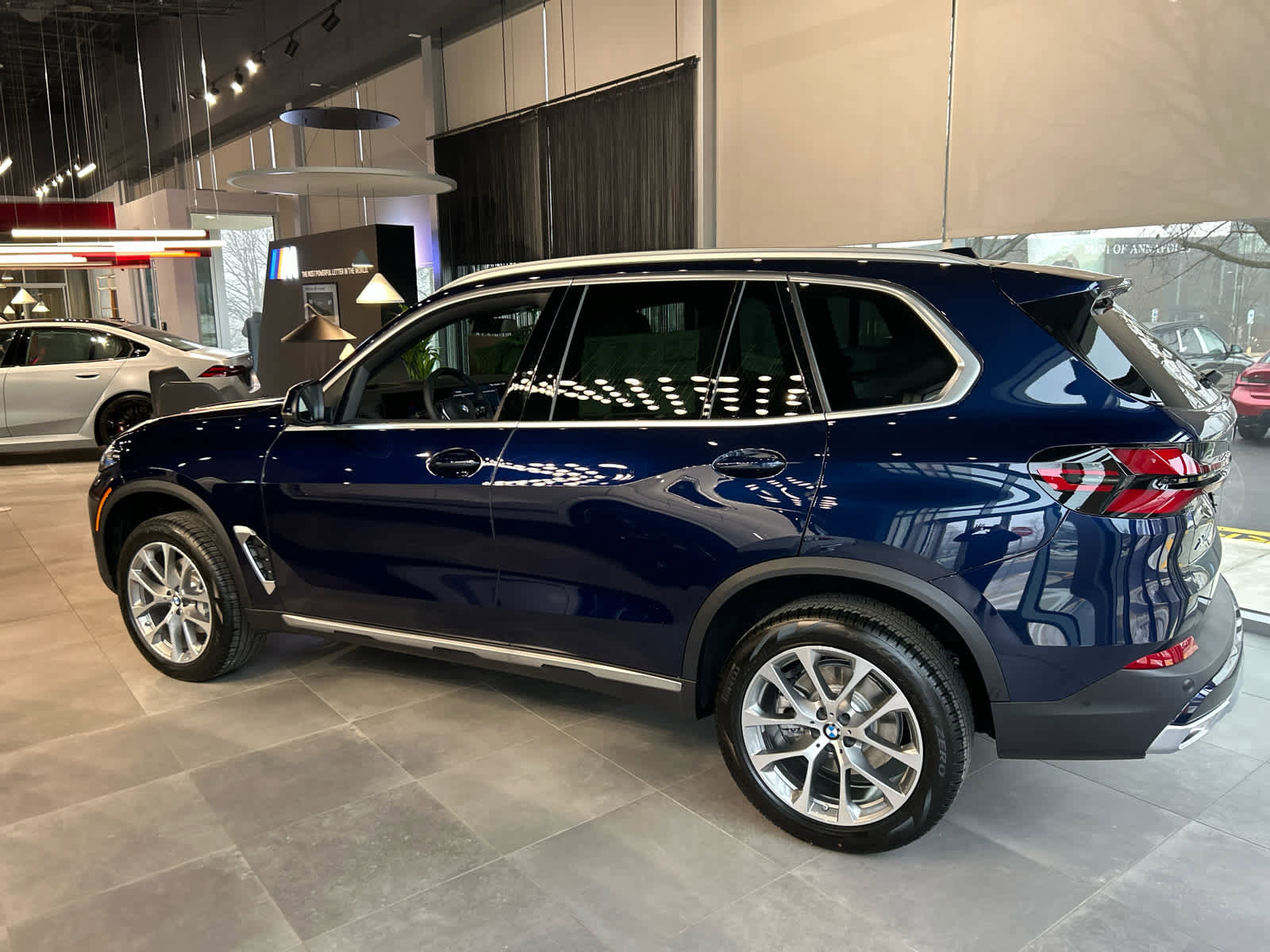 New 2026 BMW X5 xDrive40i w/ Premium Package AWD/4WD image 4