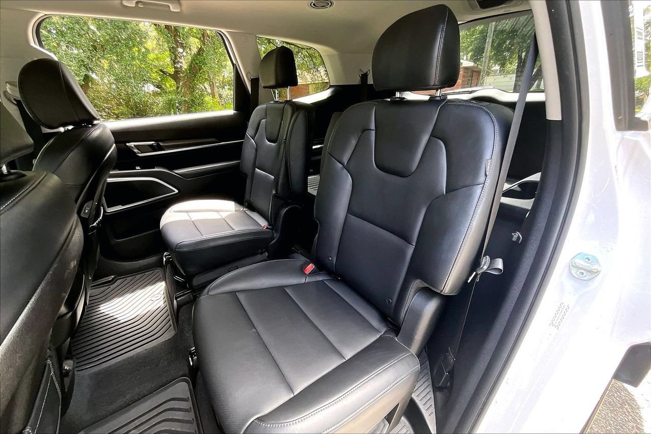 Used 2024 Kia Telluride S AWD/4WD image 19