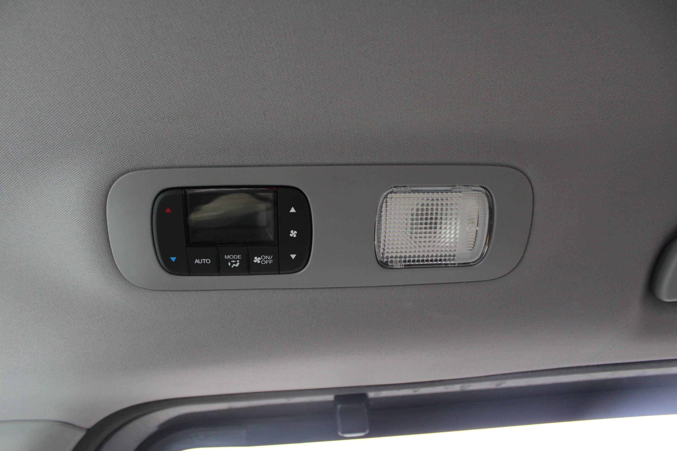 Used 2023 Honda Odyssey Elite image 16