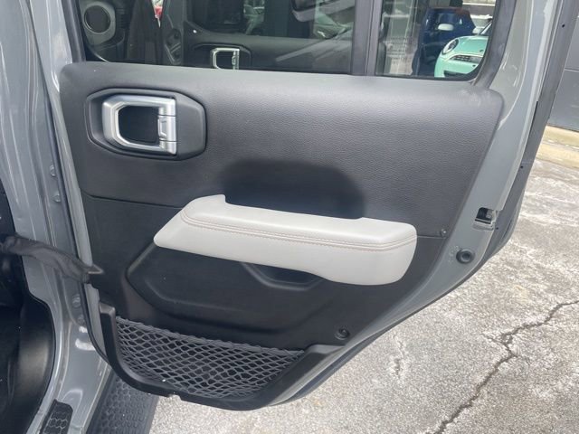 Used 2023 Jeep Wrangler Unlimited Sahara image 23