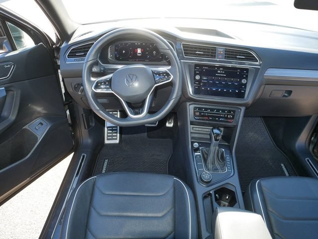 Certified 2023 Volkswagen Tiguan SEL R-Line AWD/4WD image 20