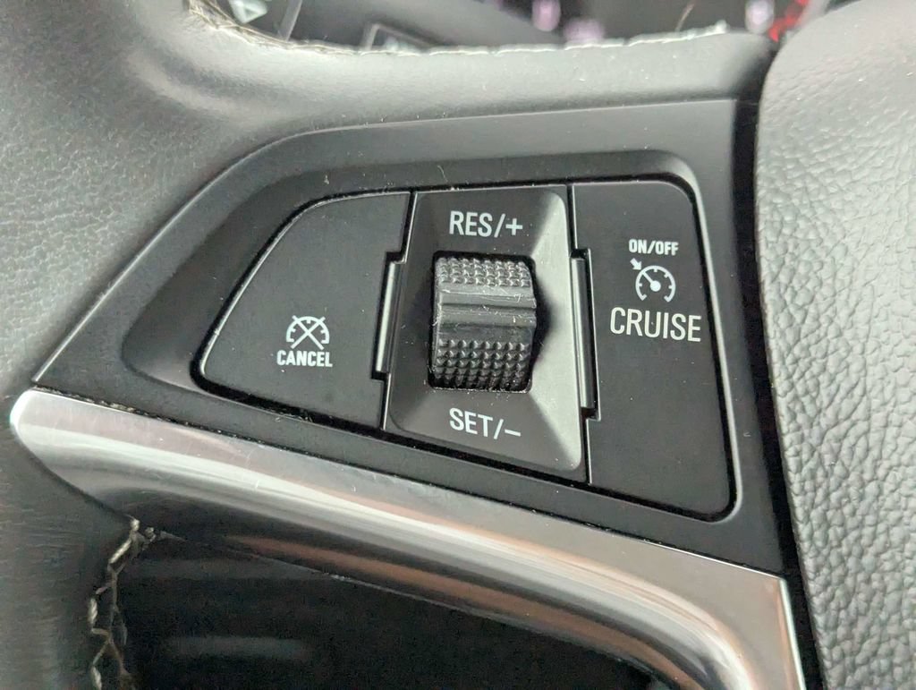 Used 2021 Buick Encore Preferred w/ Safety Package FWD image 25