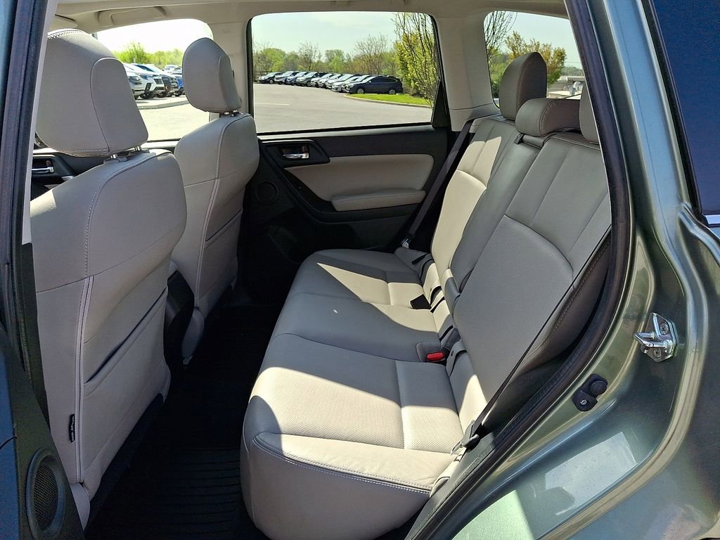 Used 2015 Subaru Forester 2.5i Touring w/ Eyesight & Navigation System image 10