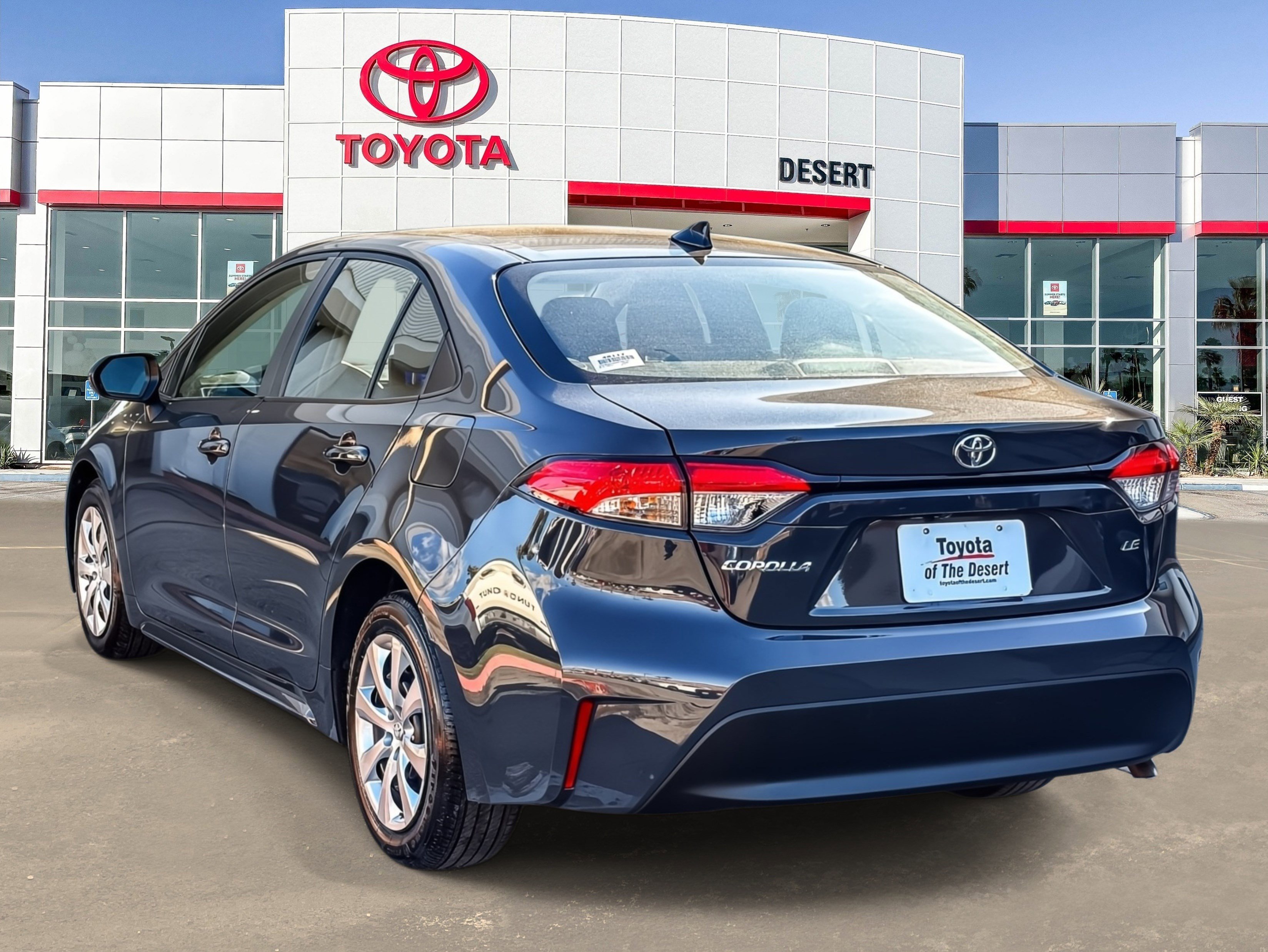 Certified 2025 Toyota Corolla LE FWD image 5