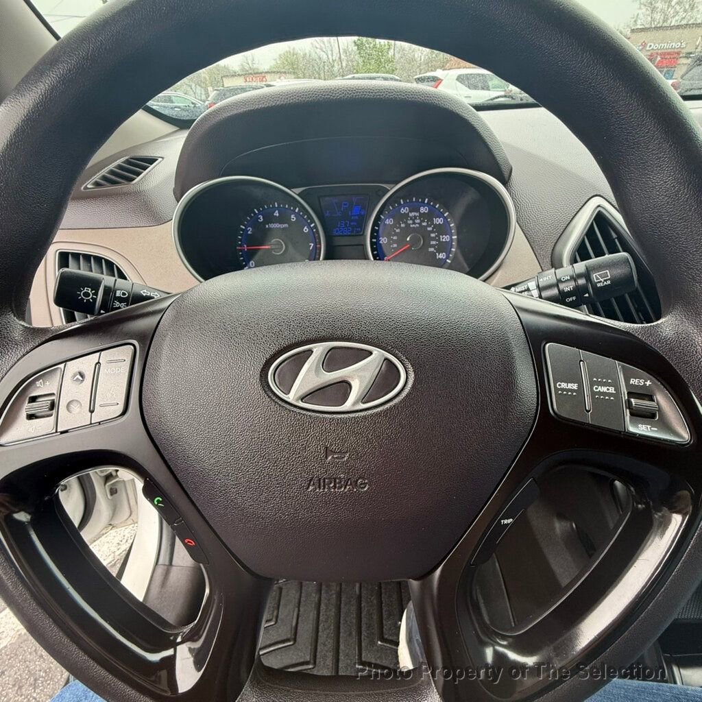Used 2015 Hyundai Tucson GLS AWD/4WD image 24