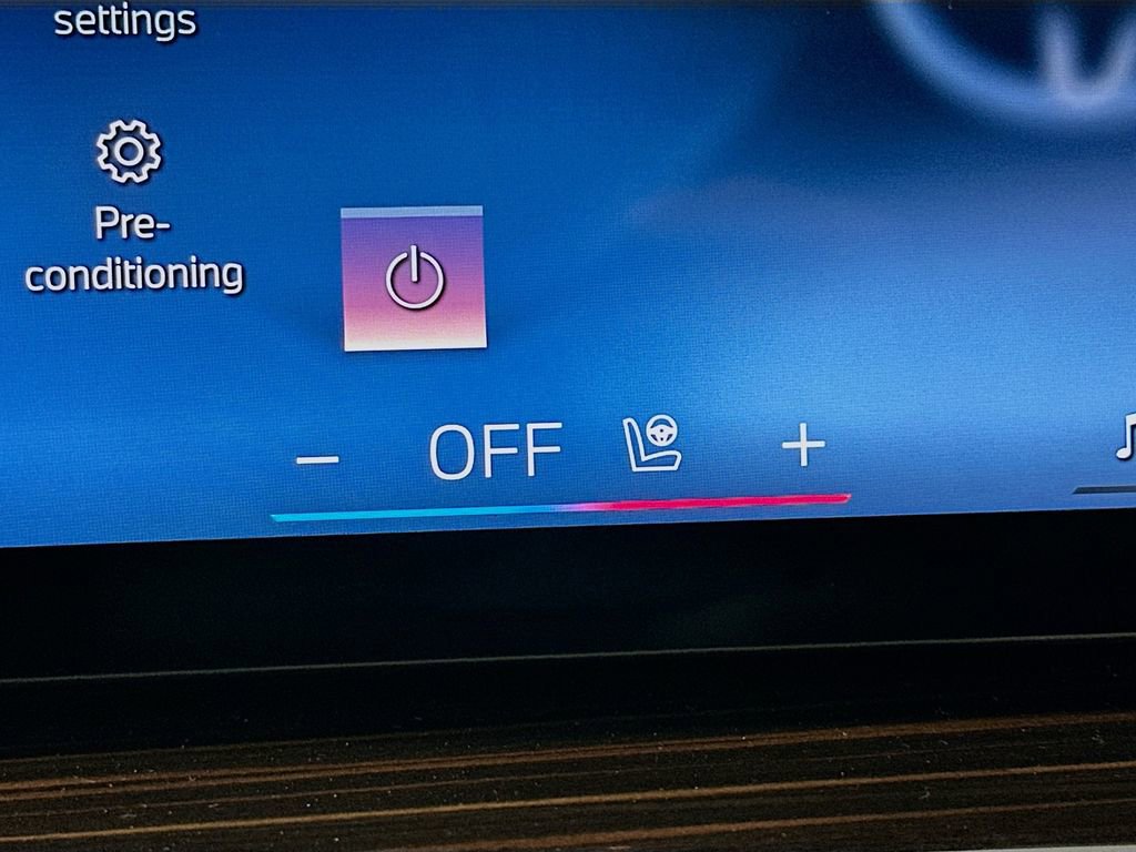 New 2026 BMW X5 xDrive40i w/ Climate Comfort Package image 27