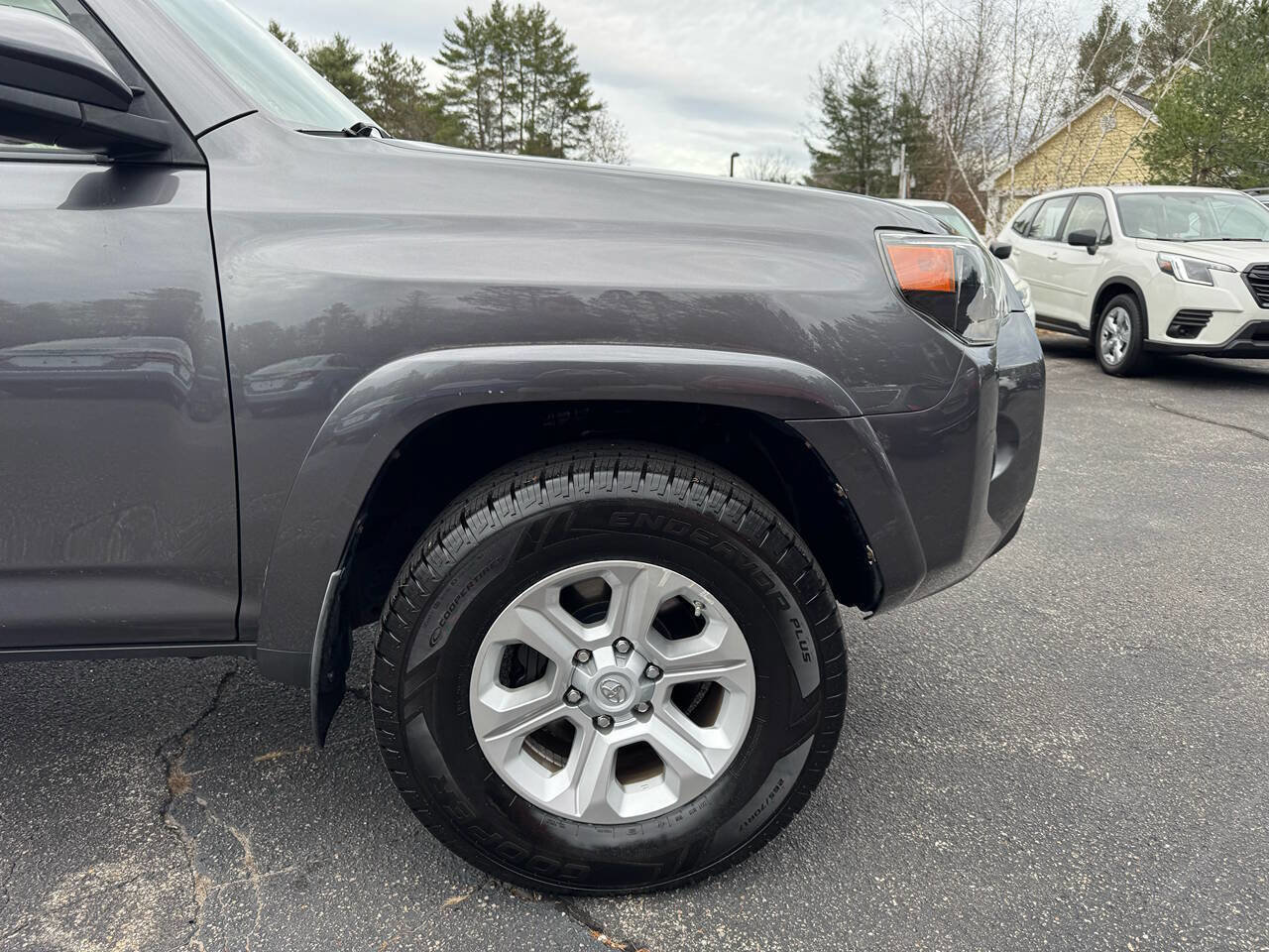 Used 2015 Toyota 4Runner SR5 image 16