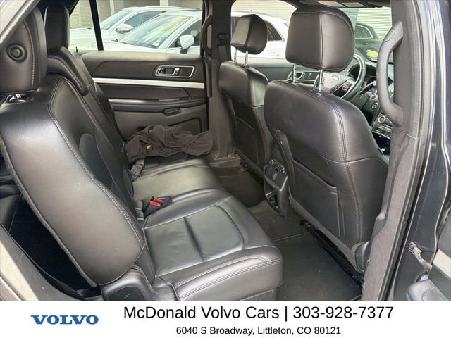 Used 2017 Ford Explorer XLT w/ Equipment Group 202A image 10