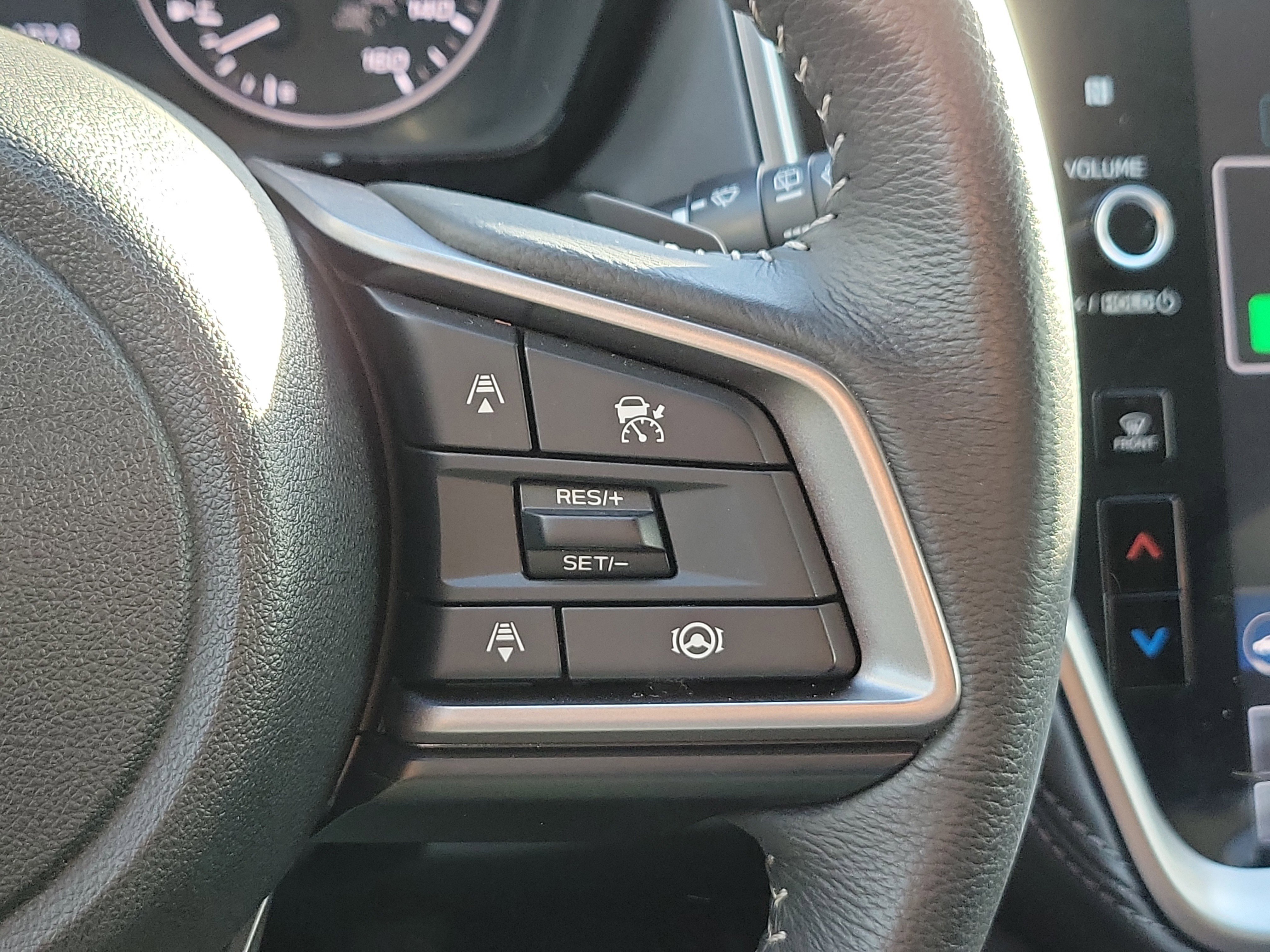 Certified 2025 Subaru Outback Premium w/ Popular Package #1A image 22