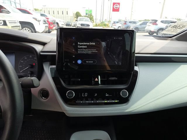 Used 2025 Toyota Corolla SE w/ Convenience Package FWD image 17