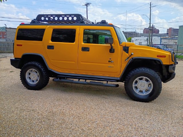 Used 2005 HUMMER H2 w/ Preferred Equipment Group AWD/4WD image 19