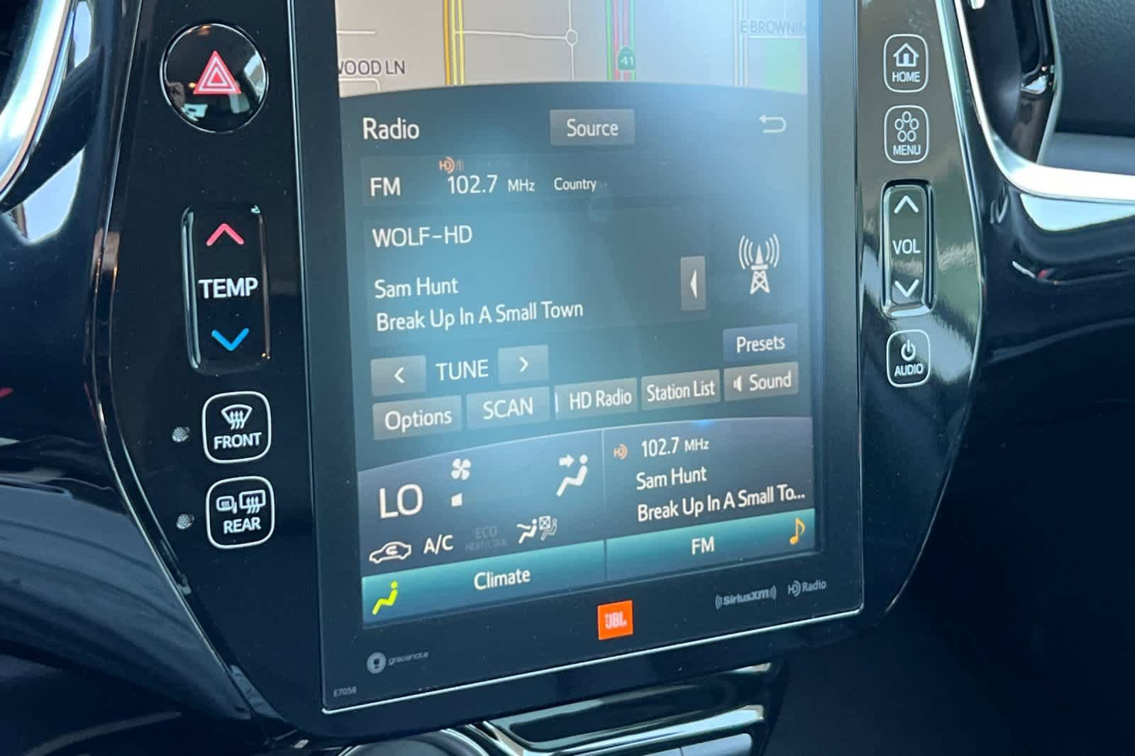 Used 2021 Toyota Prius Prime Limited w/ Carpet Mat Package (TMS) image 19