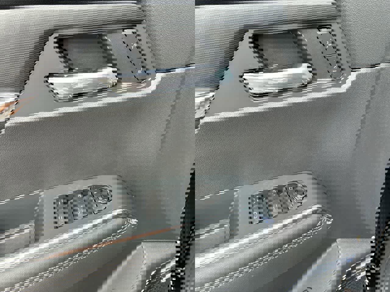 New 2026 GMC Acadia Elevation image 23