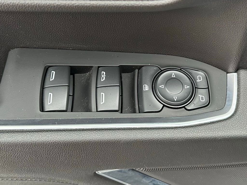 Used 2024 Chevrolet Silverado 1500 LT image 14