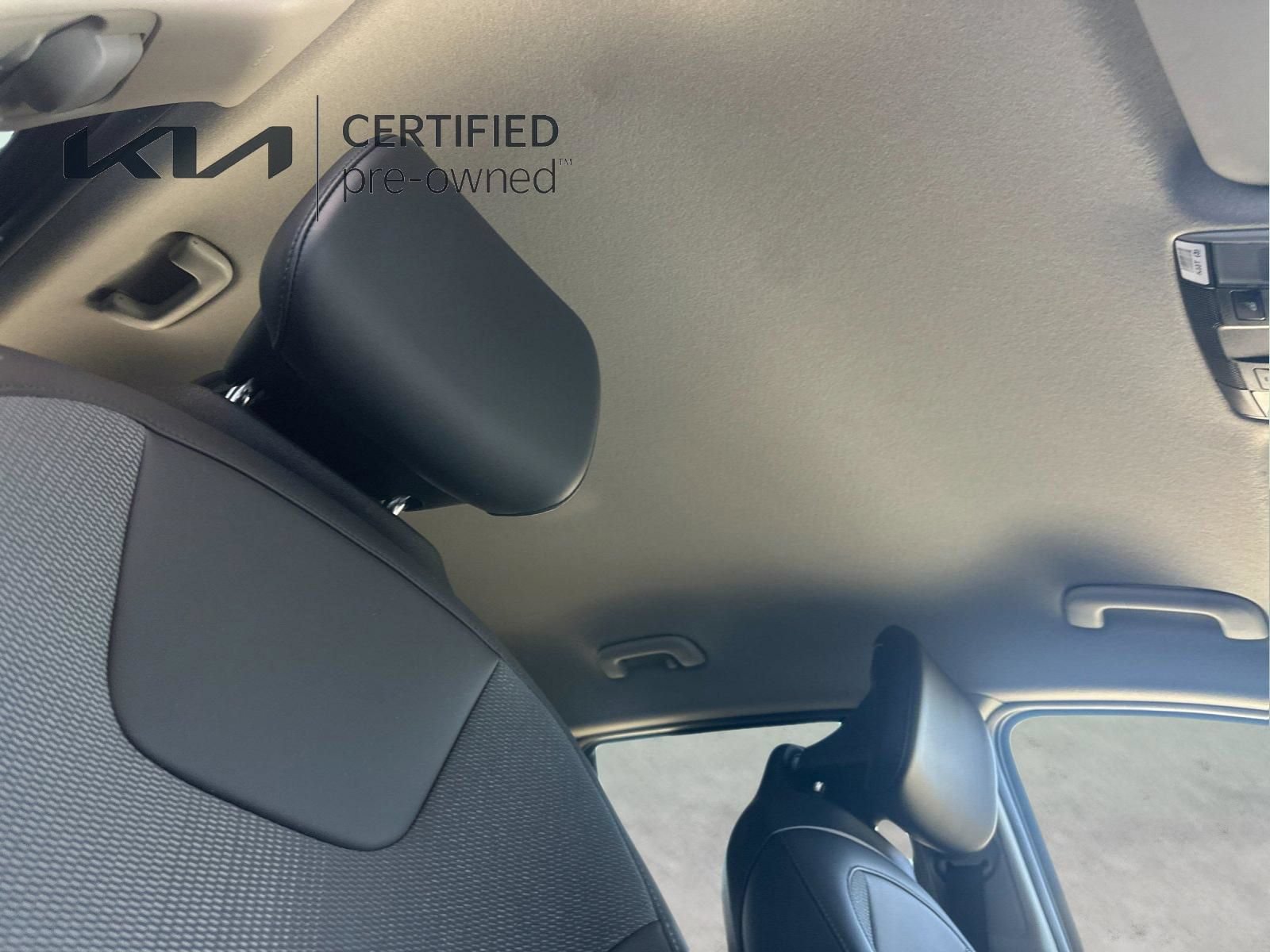 Certified 2024 Kia Niro Wind FWD image 18