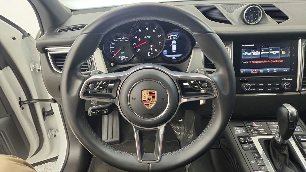 Used 2017 Porsche Macan GTS AWD/4WD image 16