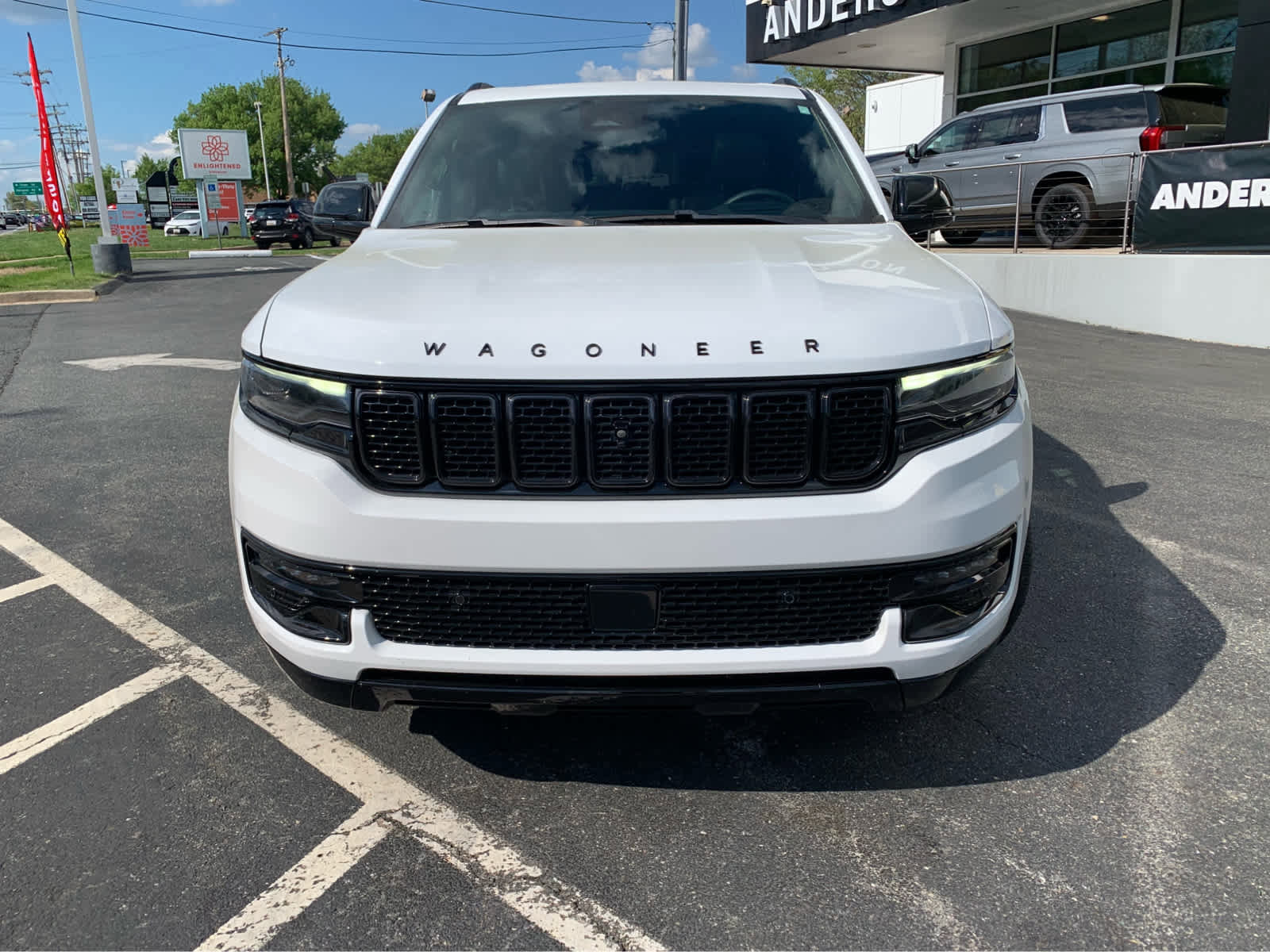 Used 2023 Jeep Wagoneer Series II w/ Convenience Group I image 2