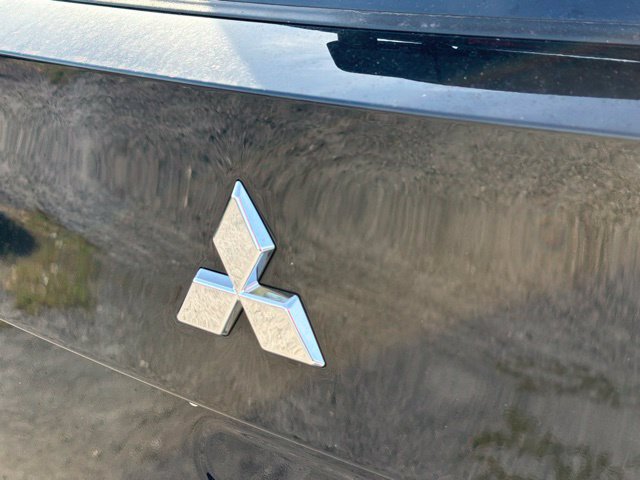 New 2026 Mitsubishi Outlander SE FWD image 13