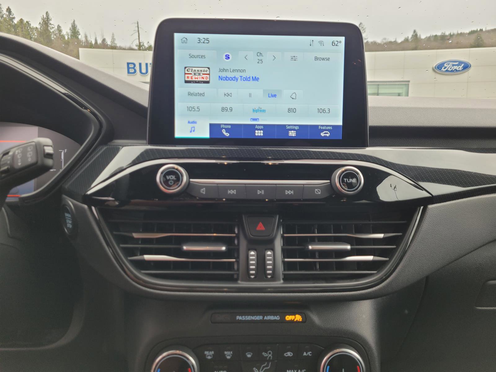 Used 2025 Ford Escape ST-Line AWD/4WD image 25