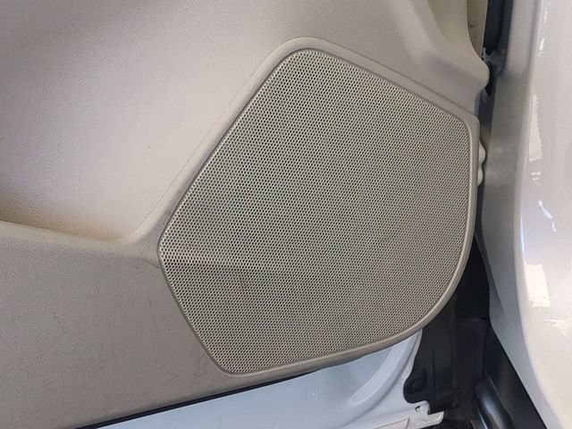 Used 2021 Cadillac XT4 Luxury w/ Cold Weather Package FWD image 27