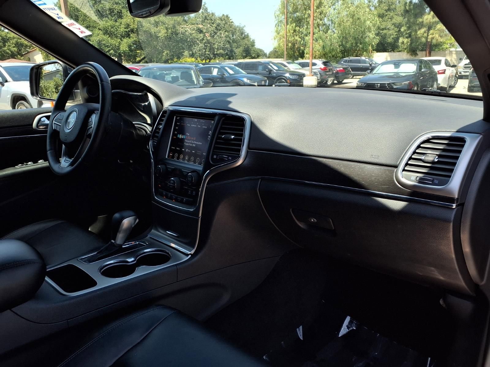 Used 2018 Jeep Grand Cherokee Limited RWD image 24