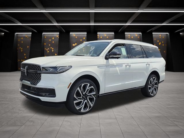 New 2027 Lincoln Navigator Reserve RWD image 4