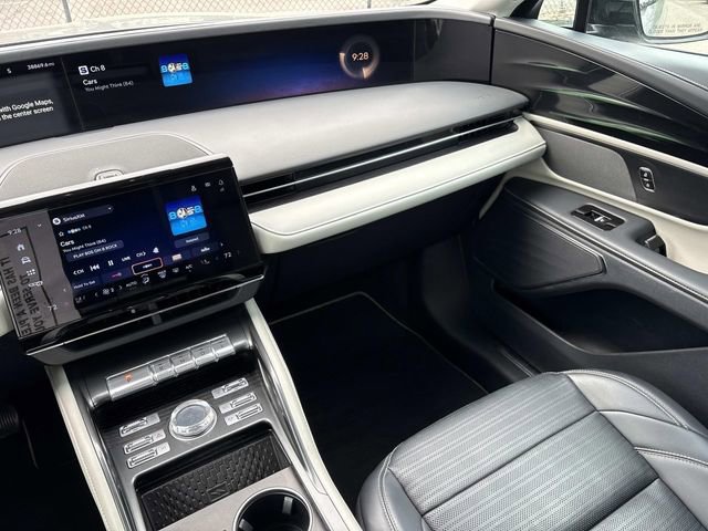 Used 2024 Lincoln Nautilus Reserve image 15