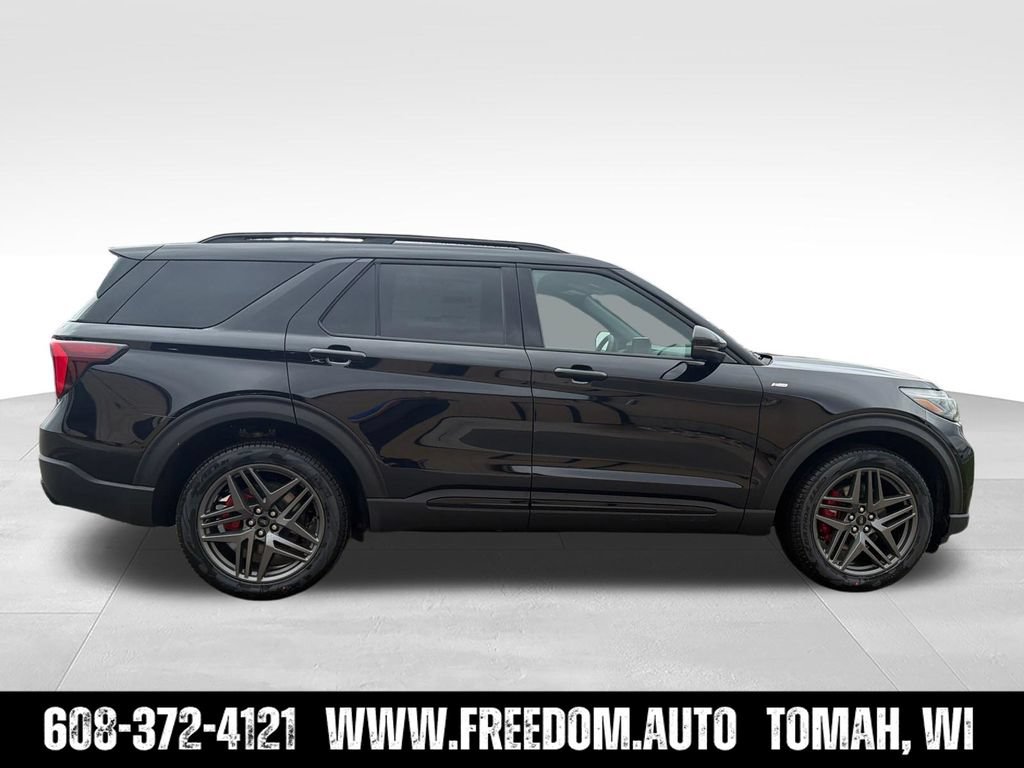 New 2026 Ford Explorer ST-Line w/ ST-Line Street Pack AWD/4WD image 7