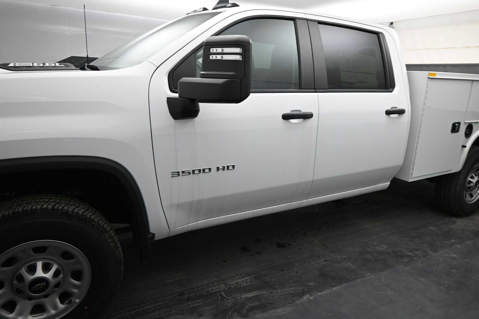 Used 2024 Chevrolet Silverado 3500 W/T w/ WT Convenience Package AWD/4WD image 3