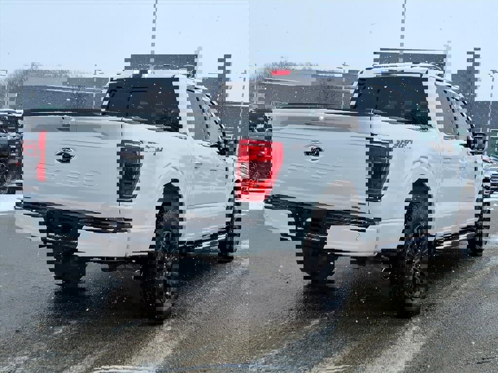 Certified 2022 Ford F150 XLT w/ Equipment Group 302A High image 7