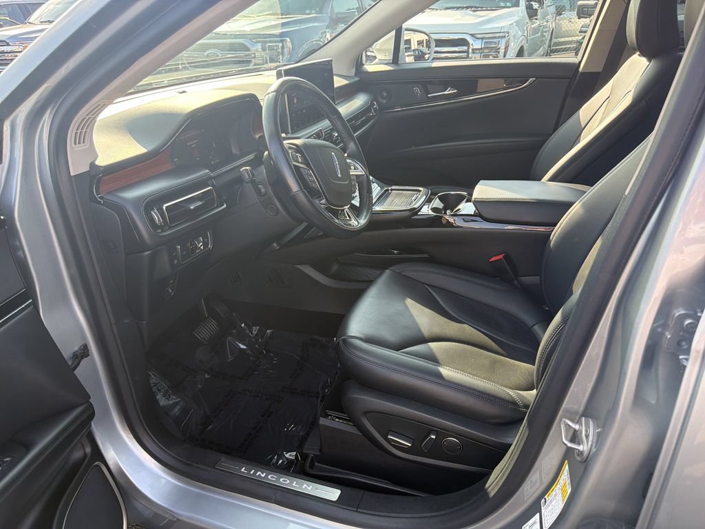 Certified 2022 Lincoln Nautilus Reserve AWD/4WD image 12
